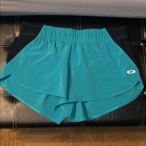Women Oakley shorts
